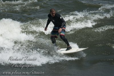 20100425 Surf de riviere-Riversurf  - 25avril2010 pict0006.jpg