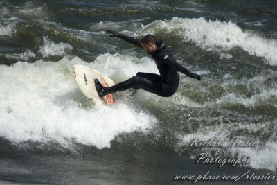 20100425 Surf de riviere-Riversurf  - 25avril2010 pict0033.jpg