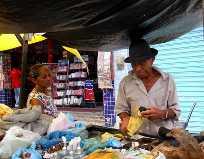 Sunday-morning Market