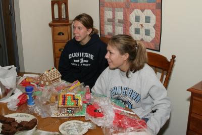 1749_12-04-2005.JPG
