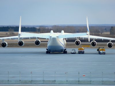 Refuelling 1600.jpg