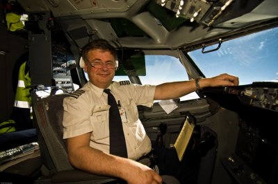 Cockpit 06.JPG