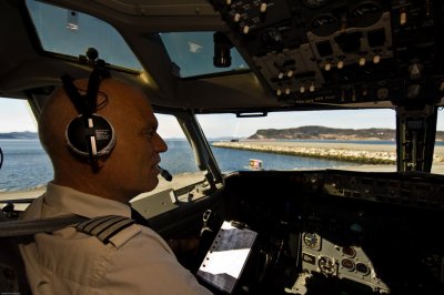 Cockpit 11.JPG