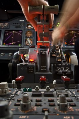 Cockpit 31.JPG