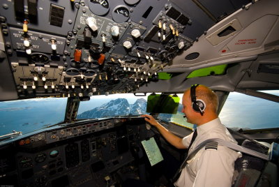 Cockpit 41.JPG