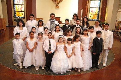 OLG_FirstCommunion_Sun1130_02May2010_ 042b.JPG