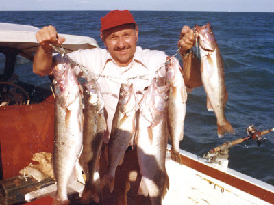 Dad Lake St Clair1974.jpg