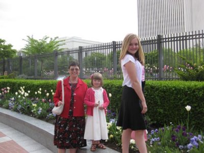 Patti, Astrid, Kylee on the temple grounds