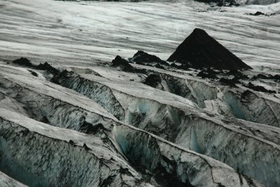 Solheimajokull glacier, 8-6 - 1840.JPG