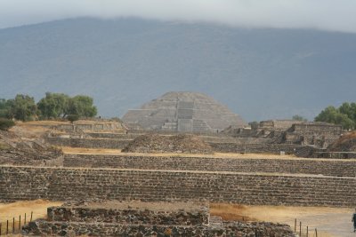 Chausse pyramide lune