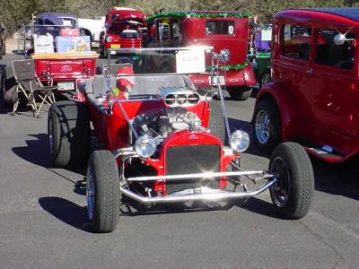 red T Bucket roadster