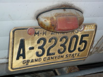 flash A - 32305 Arizonalast license tag 1974