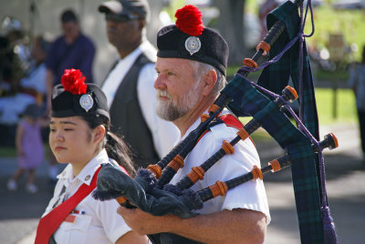 Bagpipes at Punchbowl Memorial Day ceremony