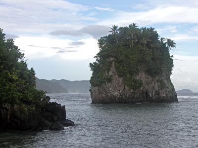 Fatu (Flower Pot Rock)