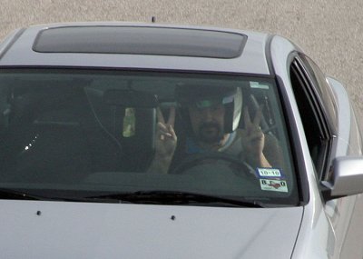 ...and two Victory signs to end a great day for Kurt!