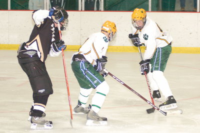 2007-11-20_128 Jaguars vs GB United Ice Hockey.jpg