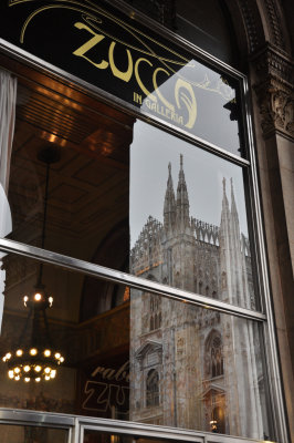 Duomo reflected, Zucca caf in Galleria Vittorio Emanuele II - 2110