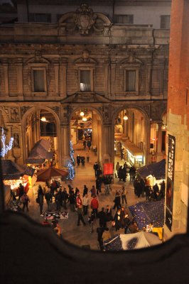 Christmas market  viewed from Palazzo della Ragione - 2136