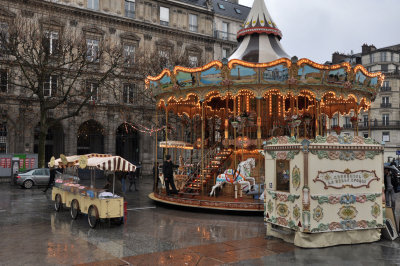 Gallery: Paris - Hotel de Ville, Marais et Place des Vosges