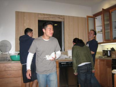 i'm not hungy, i just like being nosy - chen.  hahhah
