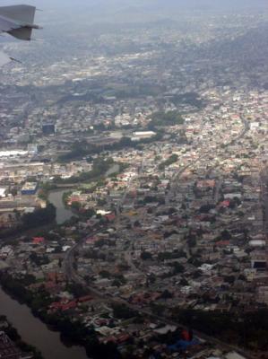 Flying over Guayaquil.jpg