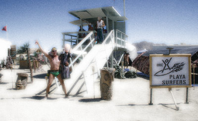 Playa Surfers