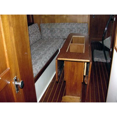 salon from by head compartment