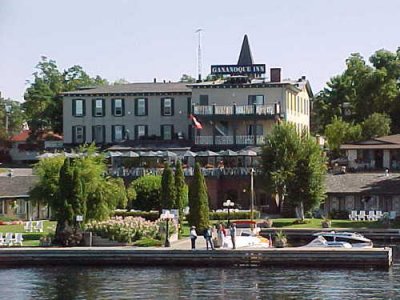 entering Gananoque Inn boat basin