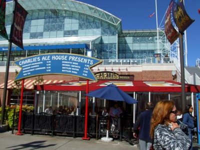 Charlies Ale House - Navy Pier