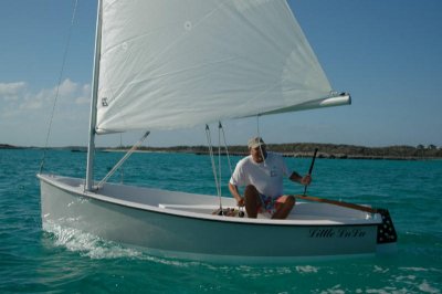 Trinka 12 sailing