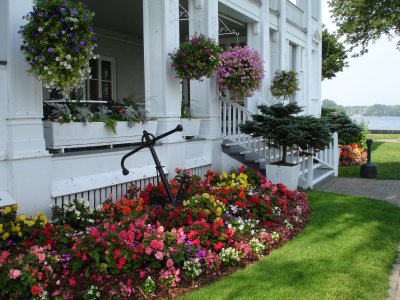 veranda's north end steps & north gardens