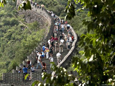 Crowd on the Greatwall