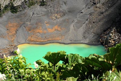 IzuraVolcano-web071209.jpg