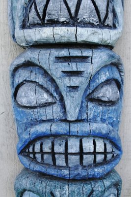 Tiki blue.JPG