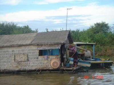 cambodia river people026.JPG