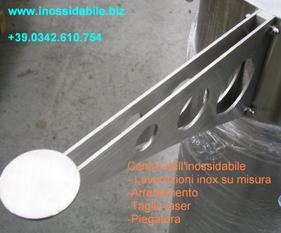 supporto inox per cristallo tagliato al laser su misura