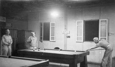 Playing Pool 1945.jpg