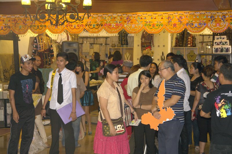 ArtsMonth-2010- 40bs.jpg