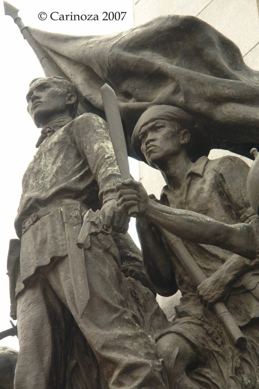 Andrs Bonifacio leads the KATIPUNAN