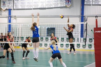 Girls 14U Arif at 14U Provincials