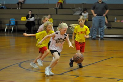 Danielle's B-Ball Playoff Game 4 03-06-09 0082