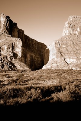 Big Bend NP Oct. 2007 01233 Sepia.jpg