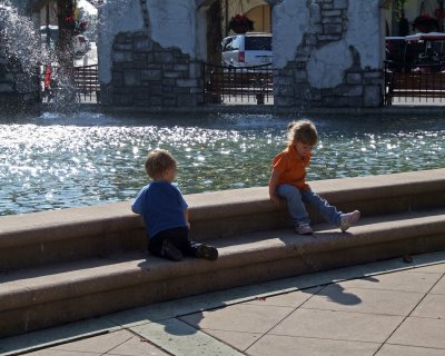 kids fountain 1169.jpg