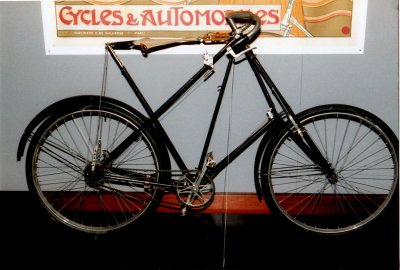 CYCLES  17.jpg