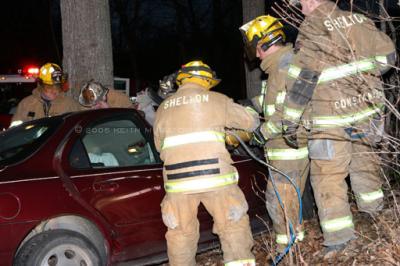 Nells Rock Rd. Extrication (Shelton, CT) 4/10/06