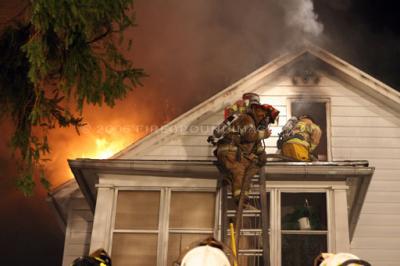 Old Ansonia Rd. Fire (Seymour, CT) 4/20/06