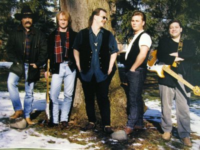 Early Whiskey River Band - My Back Yard (Duncan, Joey Geffs, Shane Fortier, Sean Robbins & Dave Chaulk)