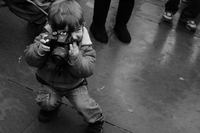 toddler : a photographer