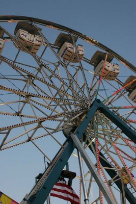 ferris wheel_6136.jpg