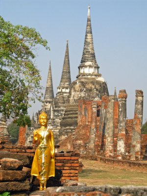 Ayutthaya/gold Buddha